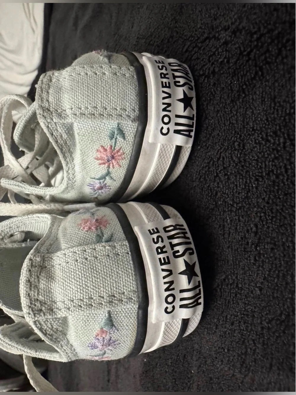 Converse Kids Low-Top Sneakers with Pastel Floral Embroidery - Light Mint